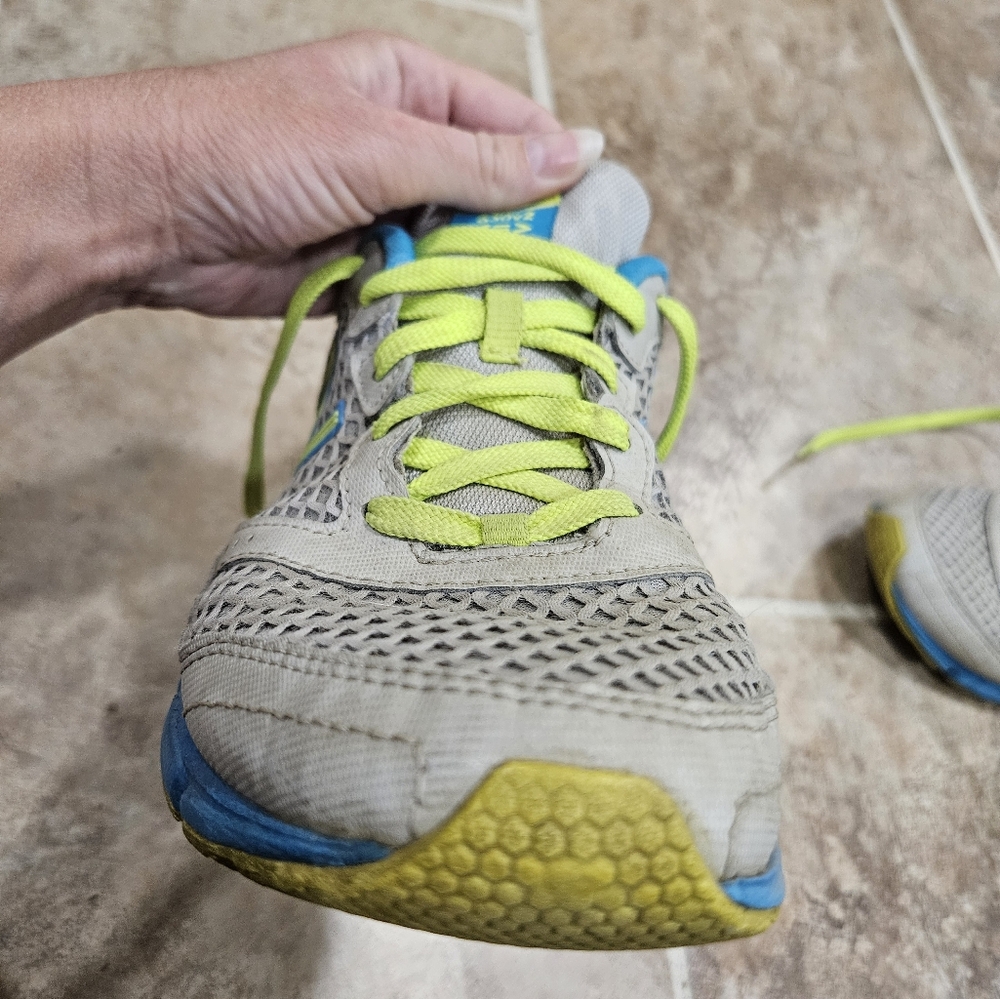 New Balance shoes - Picture 10 of 16